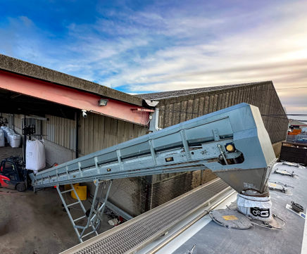 Fully enclosed Easikit 600 mobile conveyor for paper pellets