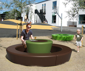 Loop Cone polyethylene outdoor table