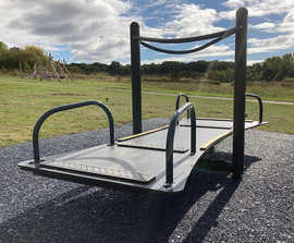 Accessible wheelchair Seesaw - 7000514