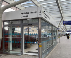 Automatic sliding door for assisted travel lounge - Paddington 
