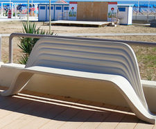 Onda Bench by LAB23