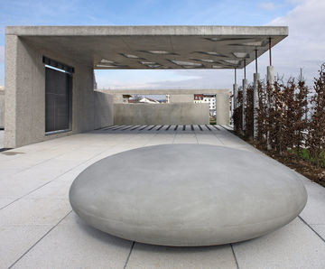 Stone by Concrete Rudolph