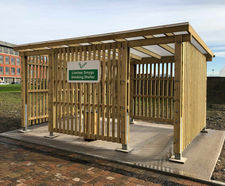 Sheldon timber smoking shelter - SSS304