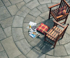 Paving Circles and Octagons - decorative patio paving features