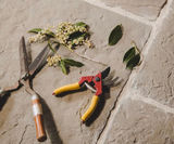 London Blend Flagstones - paving slabs for traditional schemes - on this page
