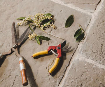 London Blend Flagstones - paving slabs for traditional schemes