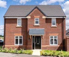 Luxury housebuilder chose H+H aircrete for riverside development