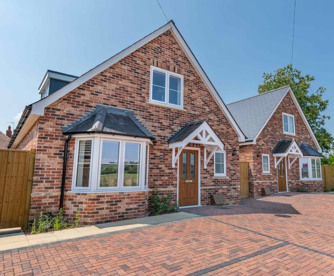 Dorset housebuilder employs Vertical Wall Panels for fast build