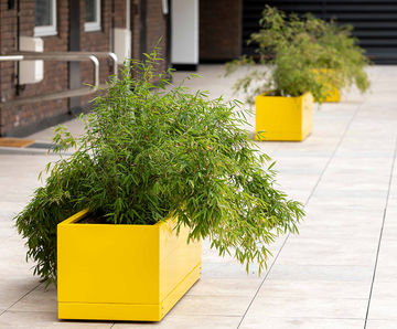 FERN freestanding recycled steel planter