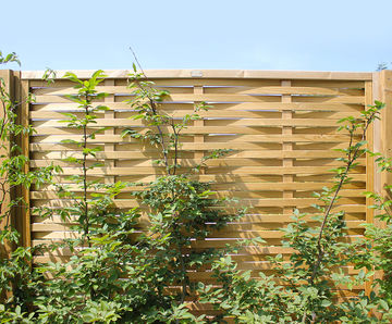 Woven fence panels