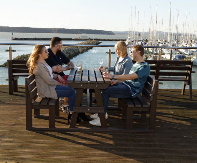 100% Recycled Plastic Pass Through Picnic Table