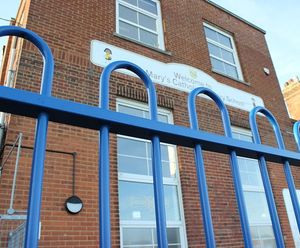 Bow Top - metal railings