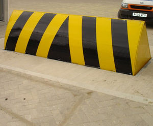 Jacksons Non-crash-rated road blocker