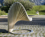 waterdrop sculptured bench by moveart