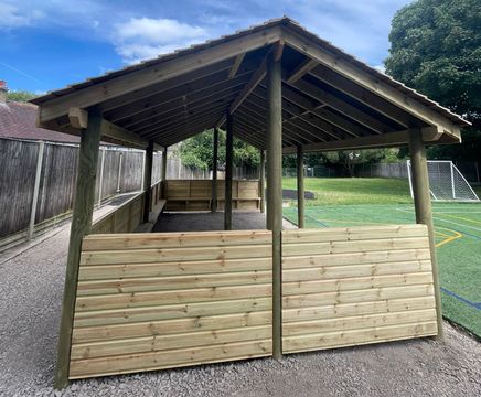 Outdoor Classroom installed for Hillshott Infants School