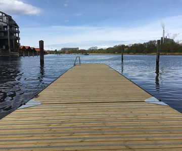 SafeStrip® - anti-slip decking inserts