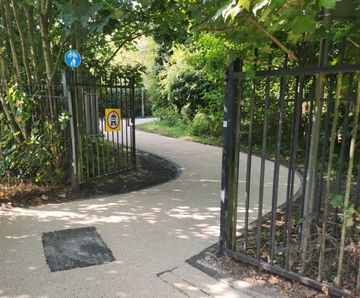 High-friction surfacing for walking and cycle network - Oxford