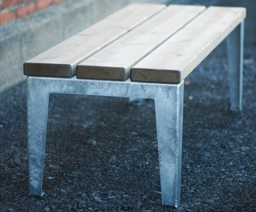 Rox Bench - outdoor pine and metal freestanding park bench