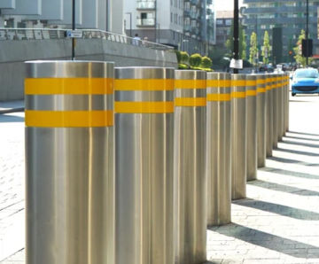 CSG 10840 and 10850 crash rated static bollards