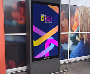 Outdoor and indoor 75” advertising totems - Tesco Ireland