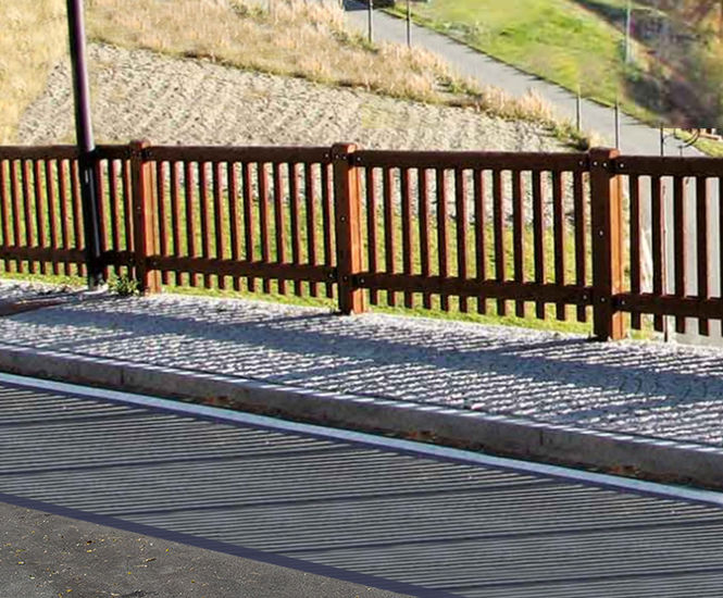 Par-01 timber and corten steel pedestrian parapet