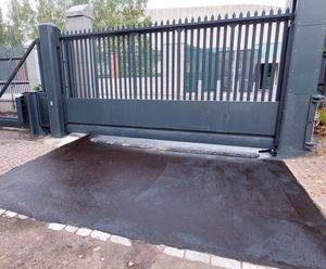 Vulcan RCS crash-rated cantilever gate protects embassy - Finland