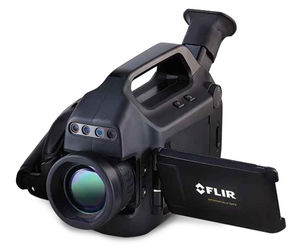 FLIR GFx320 - infrared camera for detecting gas emissions