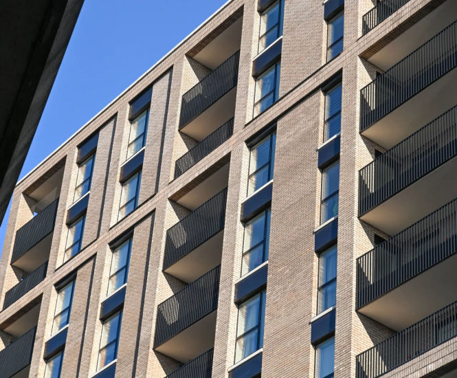 B50 vertical bar balustrade system - Gallions Reach, London