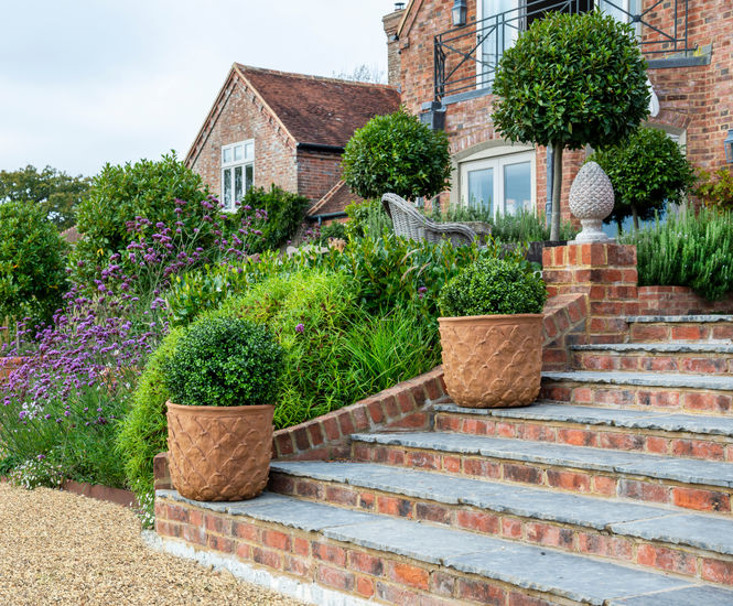 Pineapple - lightweight fibreglass planters