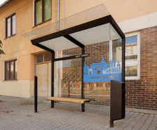 Egoe X1-200L-SS-J02400 - steel and glass bus shelter