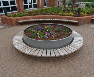 Spalding planter benches