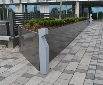 Stratum long aluminium planter