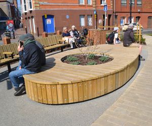 Swithland Island planter bench
