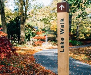 Grenadier™ - oak and aluminium waymarking post