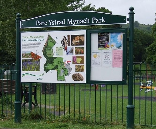 External metal noticeboards