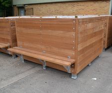 Grenadier movable planter