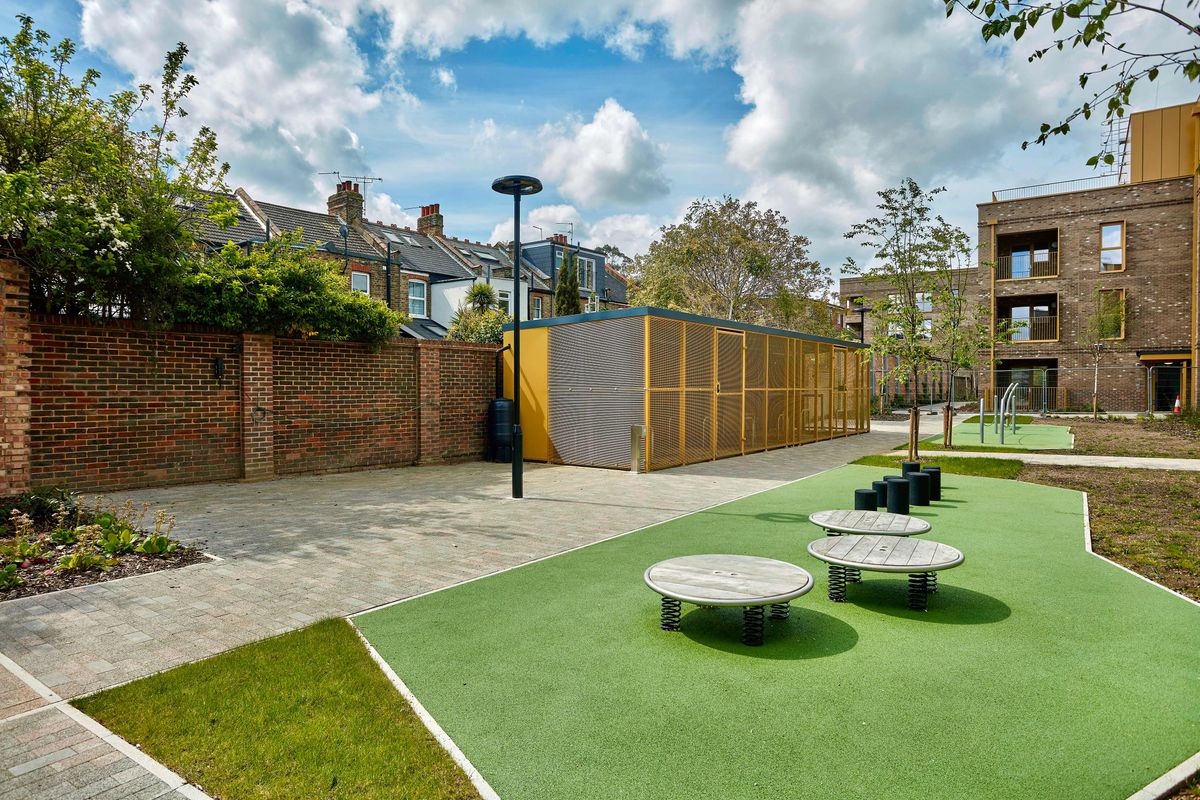 Securing high-quality bike storage solutions in Hounslow | Images