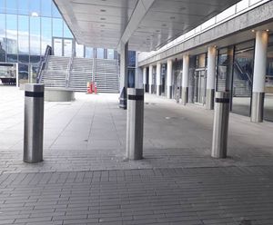 Terra Mars - PAS 68 static steel HVM security bollard (7.5t @ 40mph)