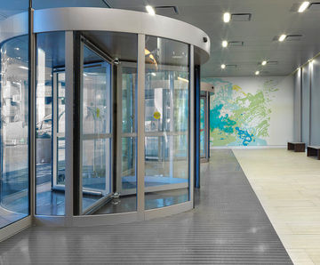 CS Gridline® - entrance matting for high-traffic commercial areas