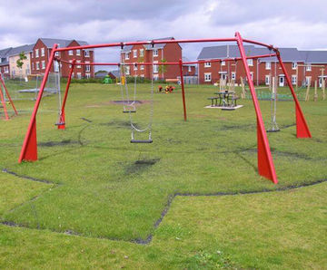 5-way metal framed cluster swing (5+ years)
