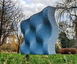 3D printed low-carbon outdoor feature walls