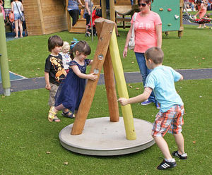 Carousel Leda Ø 1,15 - natural robinia wood playground roundabout