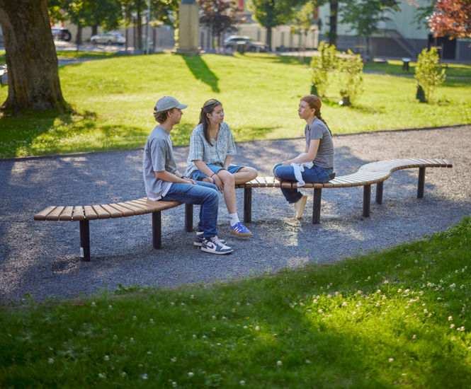 Sofiero - contemporary modular outdoor seating and tables