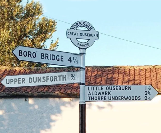 Royal Label Factory RFL fingerpost signs