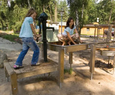 Suction / Pressure Hand Pump Solo - cast iron hand water pump for wells