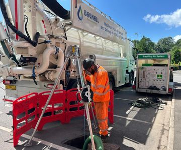Complex interceptor cleaning works within confined access zones