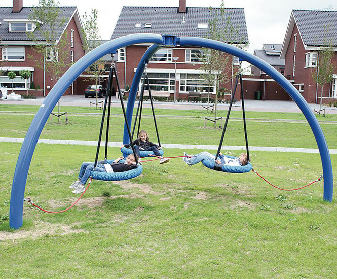 Vogelburg Youth Circular Swing - steel playground swing for group play