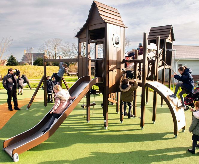 Spell Hill - play towers with bridge and slides