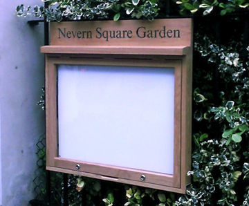 Wallmounting hardwood notice board - oak framed lockable display case