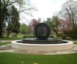 Illuminated water sculpture for The Hurlingham Club, Fulham - on this page